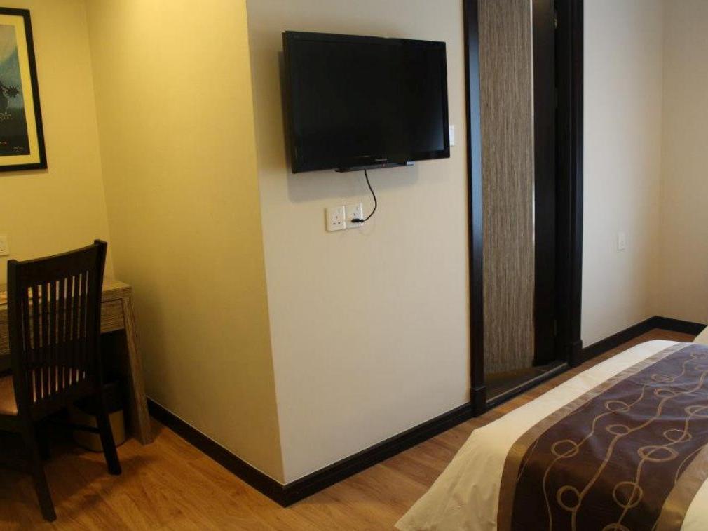 מירי Super Oyo 985 Hotel Nur מראה חיצוני תמונה